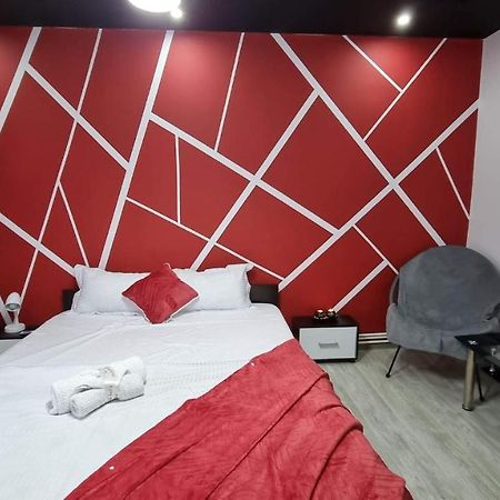 Studio Vale Apartment Hunedoara Exterior photo